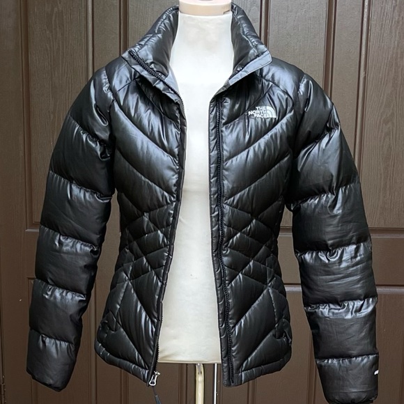 Nike Jackets & Blazers - The North Face 550 black quilted puffer jacket